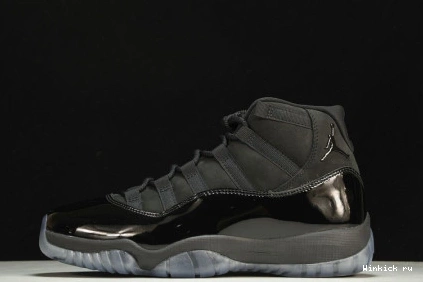 - JORDAN CAP RETRO GOWN AND 11 1210